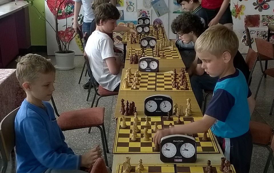 Eryk Bronisz (LUKS Lubartów) kontra Wojciech Borowik (Lublin) wakacyjny 2014_07