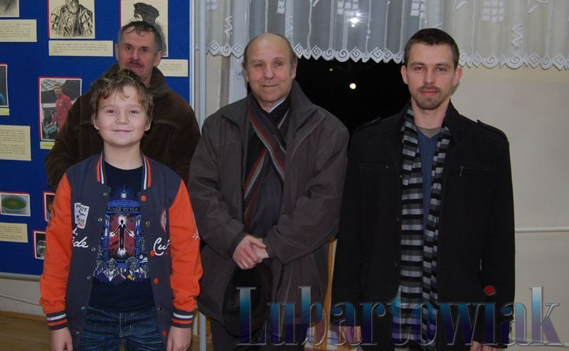 Po kilku godzinach „Symultana Szachowa z Mistrzem” zakończyła się zwycięstwem dla Mistrza w 20 partiach,. Jedynie trzy przegrał z: Andrzejem Rogozą, Emilem Gębalem oraz z Łukaszem Bojczewskim.