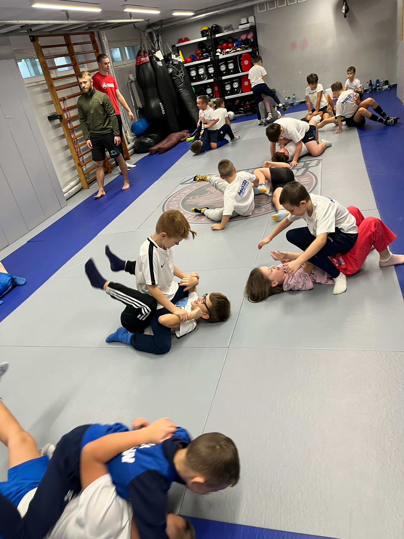 Treningi sportów uzupełniających młodych piłkarzy z MOSiR Lubartów