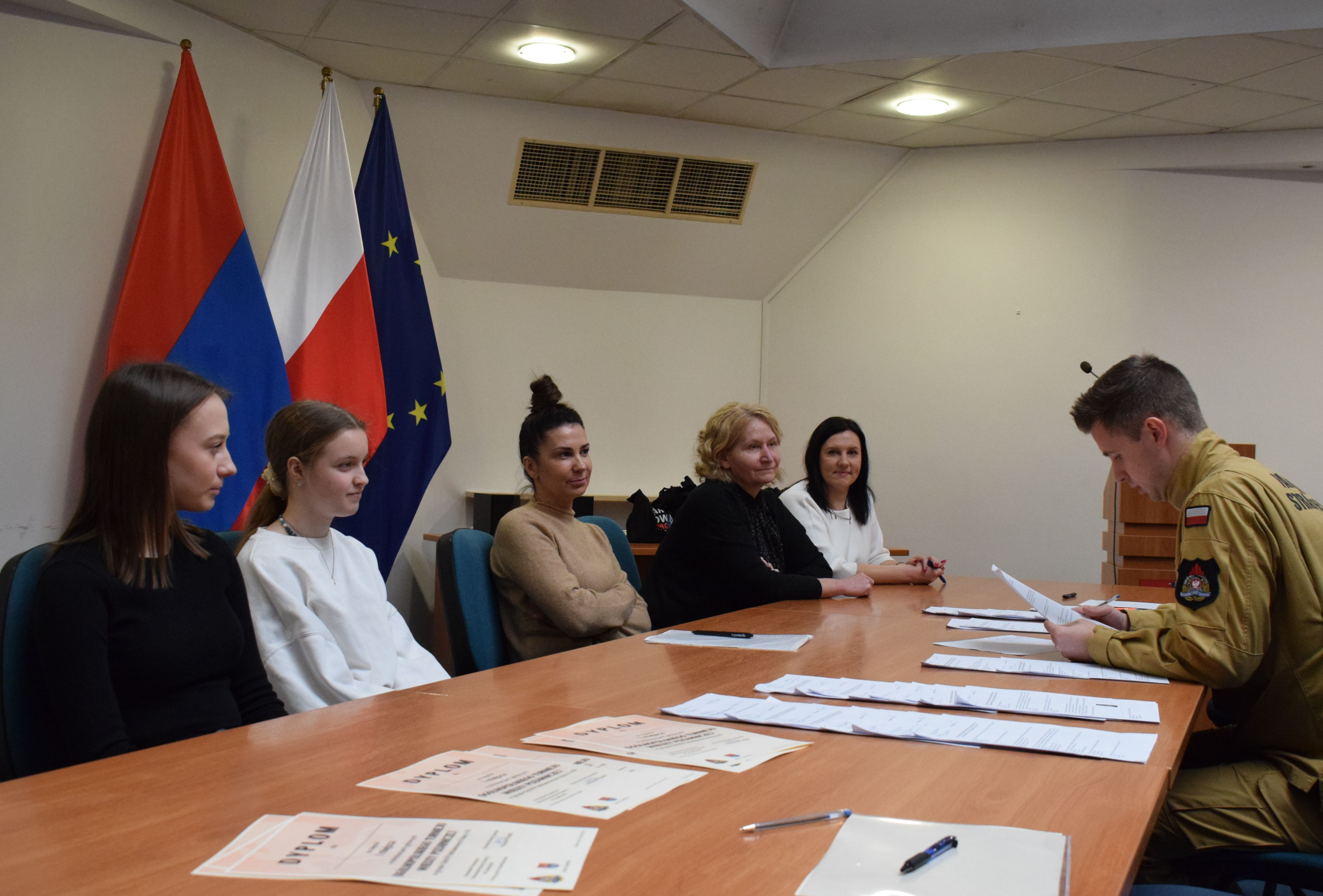 Uczniowie w Turnieju Wiedzy Pożarniczej