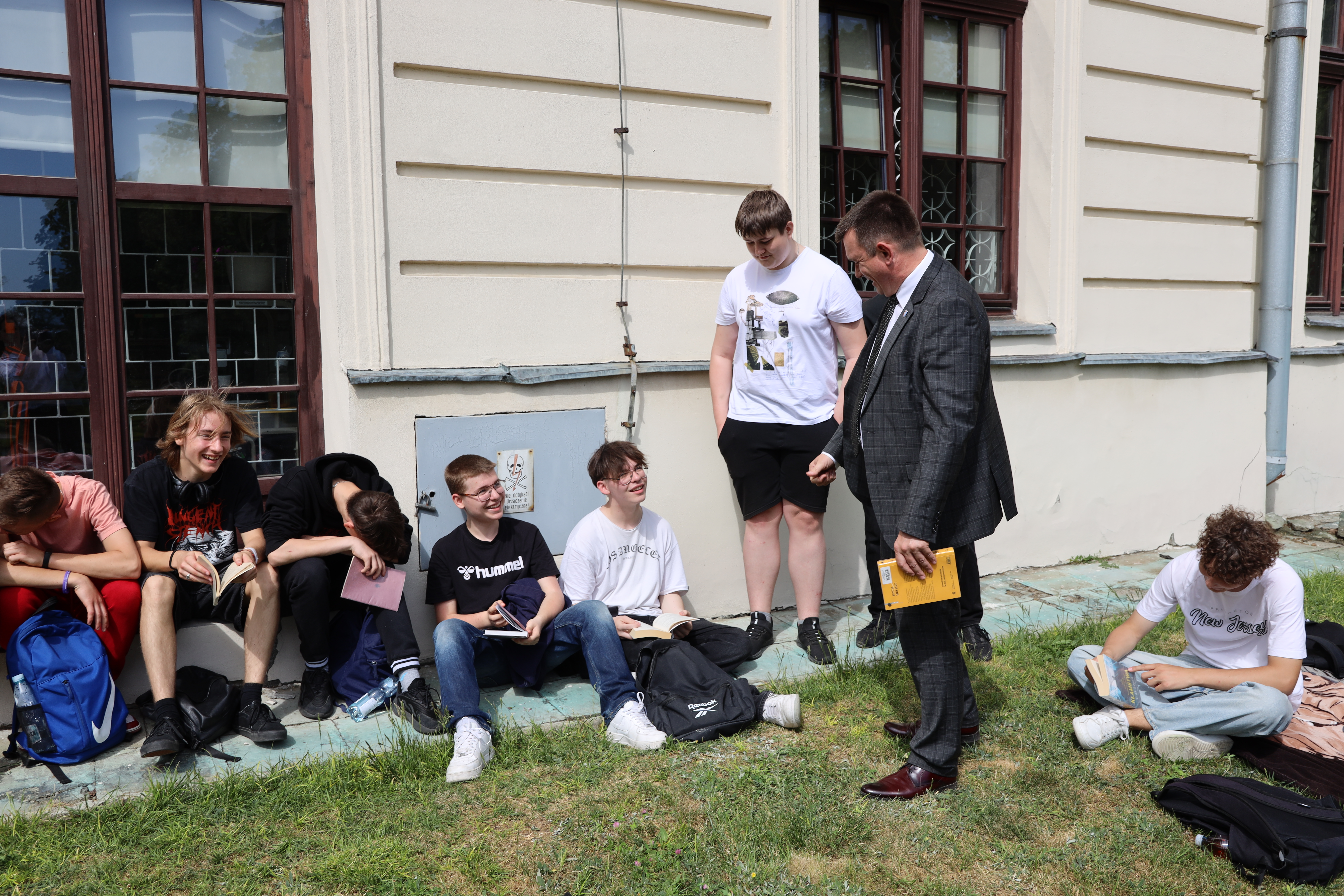 Uczniowie ZS nr 2 promowali czytelnictwo