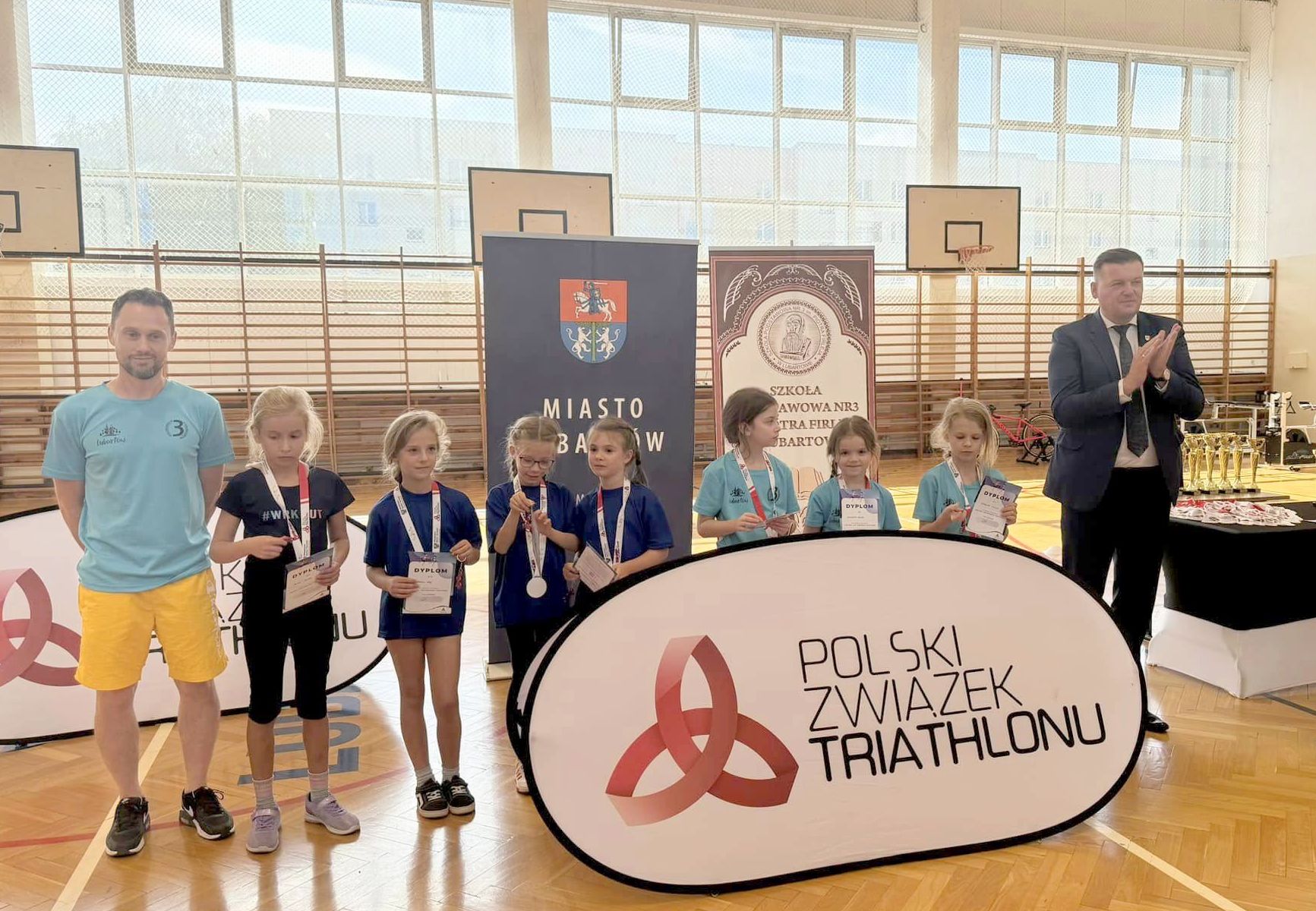 Praca z dziećmi daje mu energię i radość