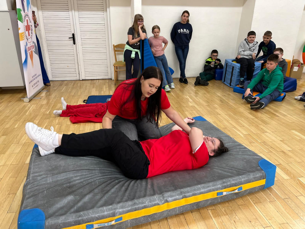 Nauka pierwszej pomocy dla szkół podstawowych