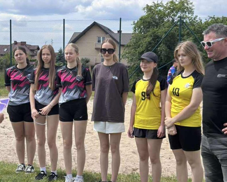 Siatkarze plażowi z ZS nr 2 w Lubartowie czwartą drużyną rejonu