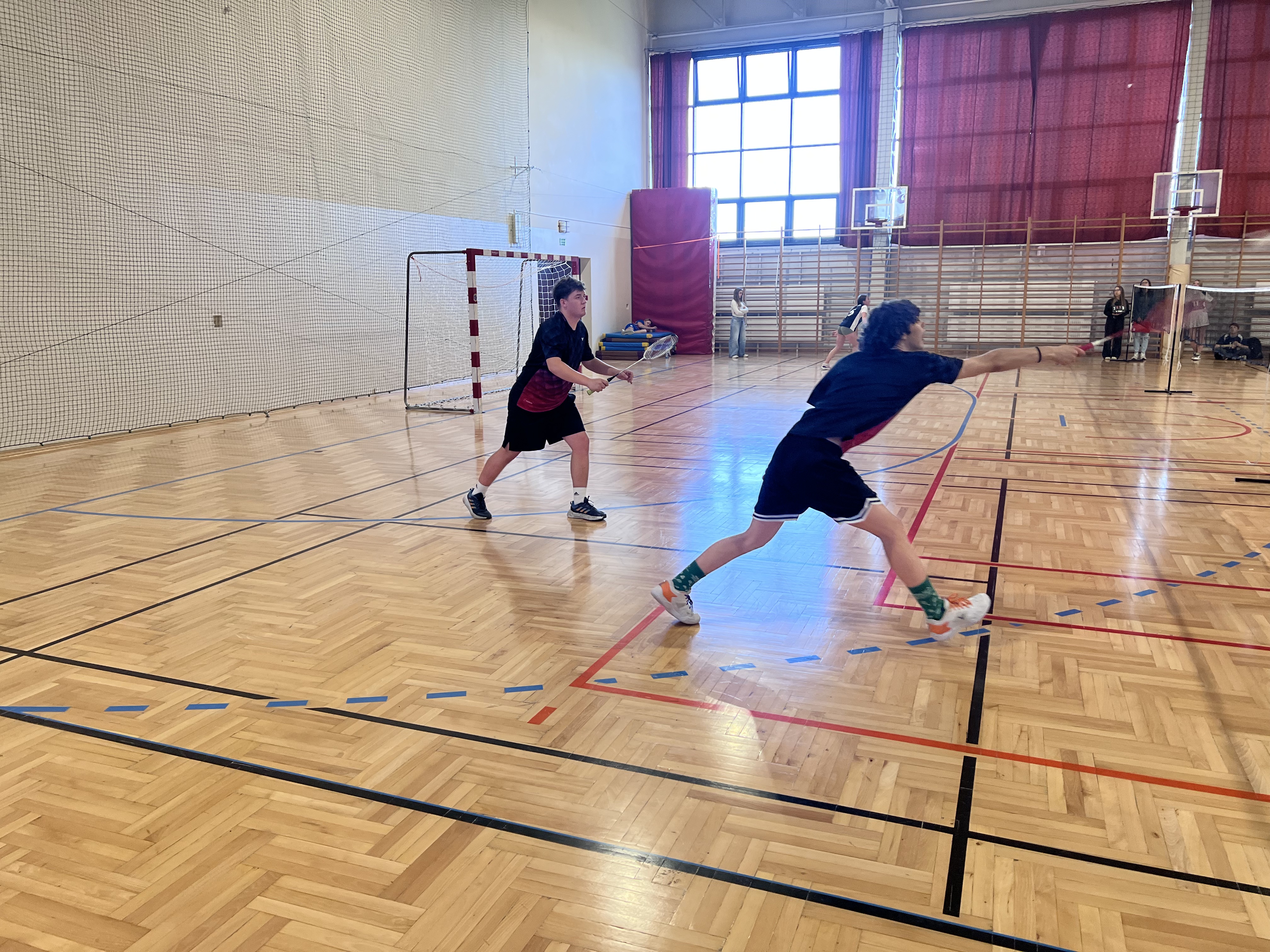 Dziewczęta z ZS nr 2 w Lubartowie najlepsze w rejonie w badmintonie drużynowym