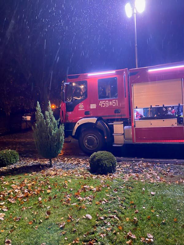 Awaria masowa sieci wodociągowej usunięta – mieszkańcy Brzezin, Lisowa i Trójnia znów mają dostęp do wody