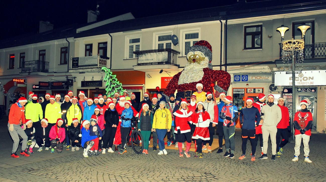„Czapkę Mikołaja włóż i biegnij wprzód”