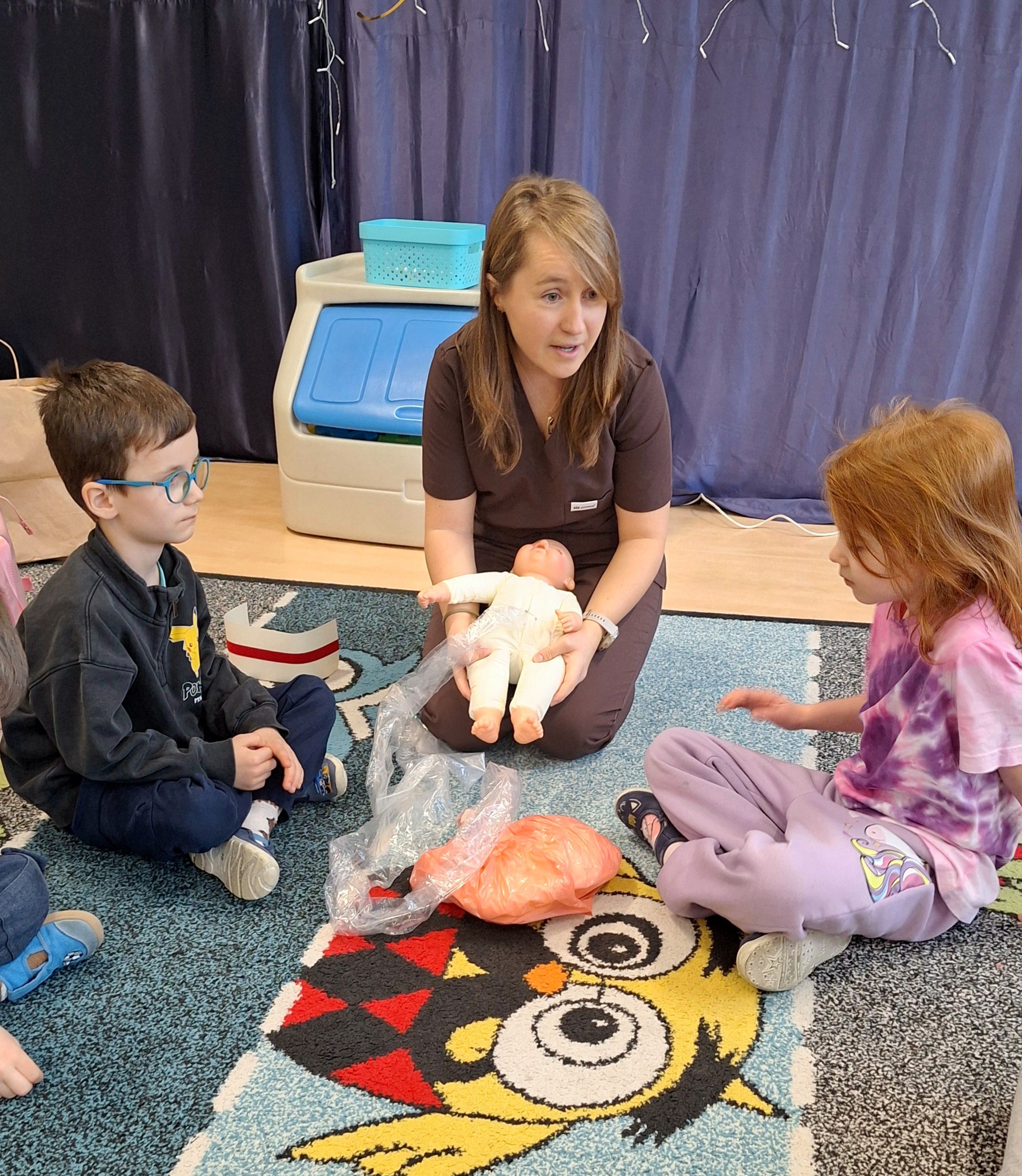 Spotkanie z panią położną w Przedszkolu Miejskim nr 5 w Lubartowie