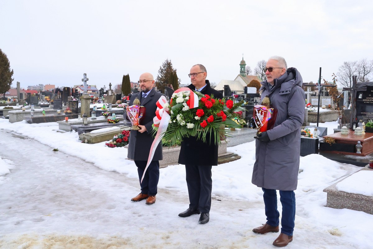 Hołd dla kpt. Zdzisława Brońskiego „Uskoka” z okazji Dnia Pamięci Żołnierzy AK
