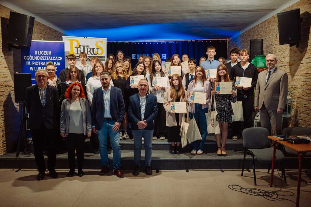 „Język obcy nam nieobcy – English Stage Challenge”