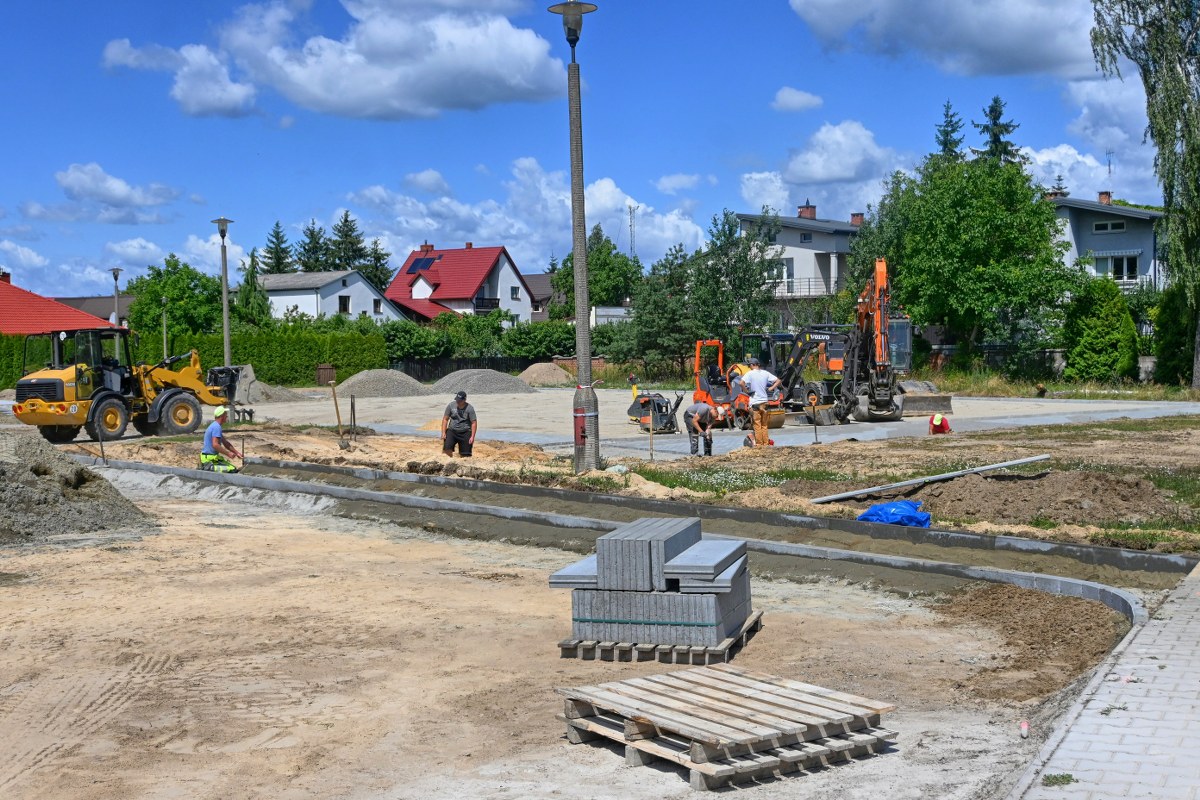 Przy SP nr 4 w Lubartowie budują nowe boisko