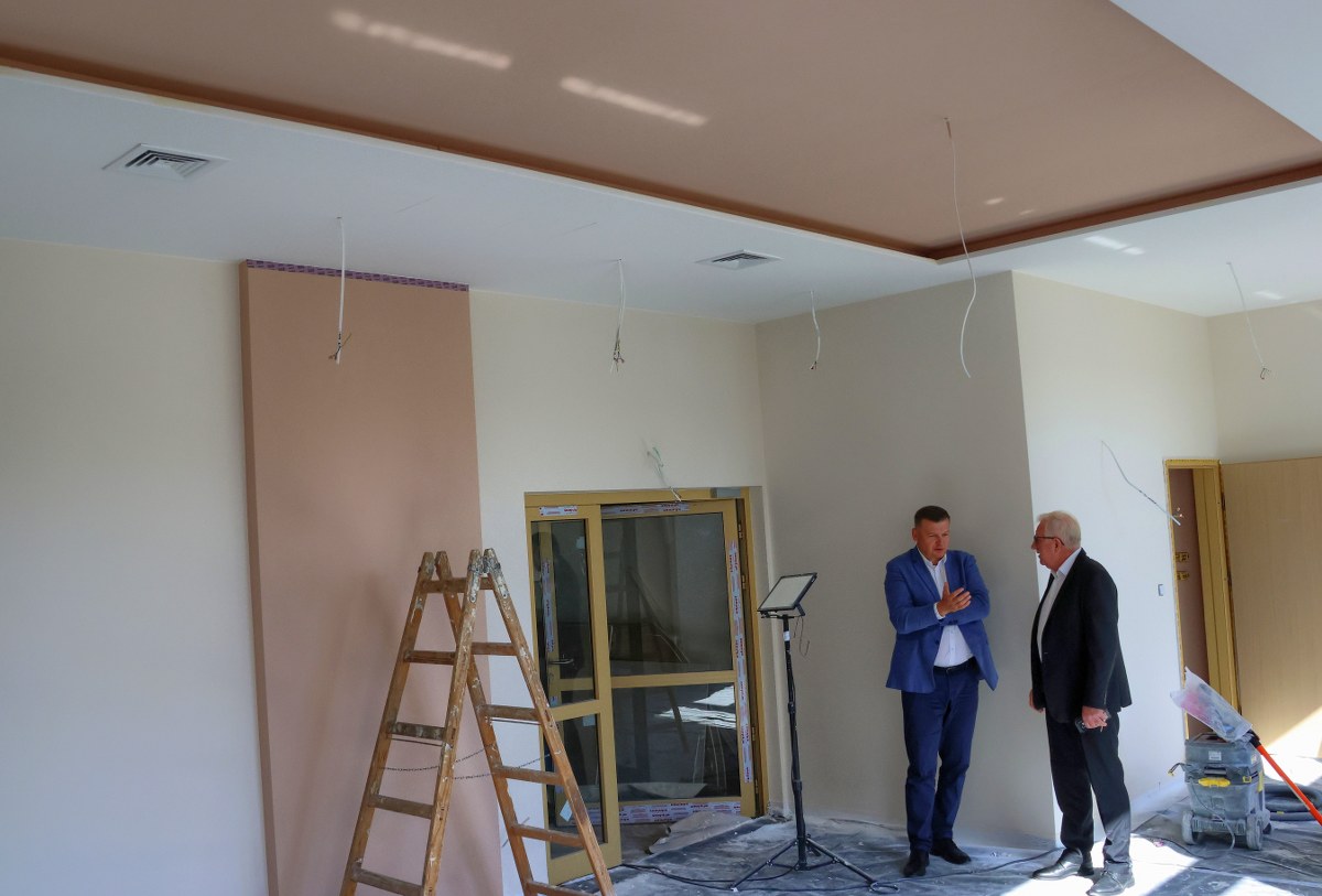 Hospicjum w Lubartowie coraz bliżej otwarcia. Burmistrz odwiedził plac budowy