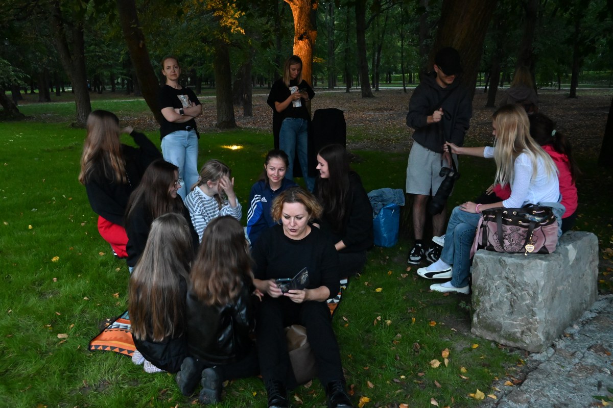 Dziady” wybrzmiały w Parku Miejskim. Lubartowianie spotkali się na Narodowym Czytaniu