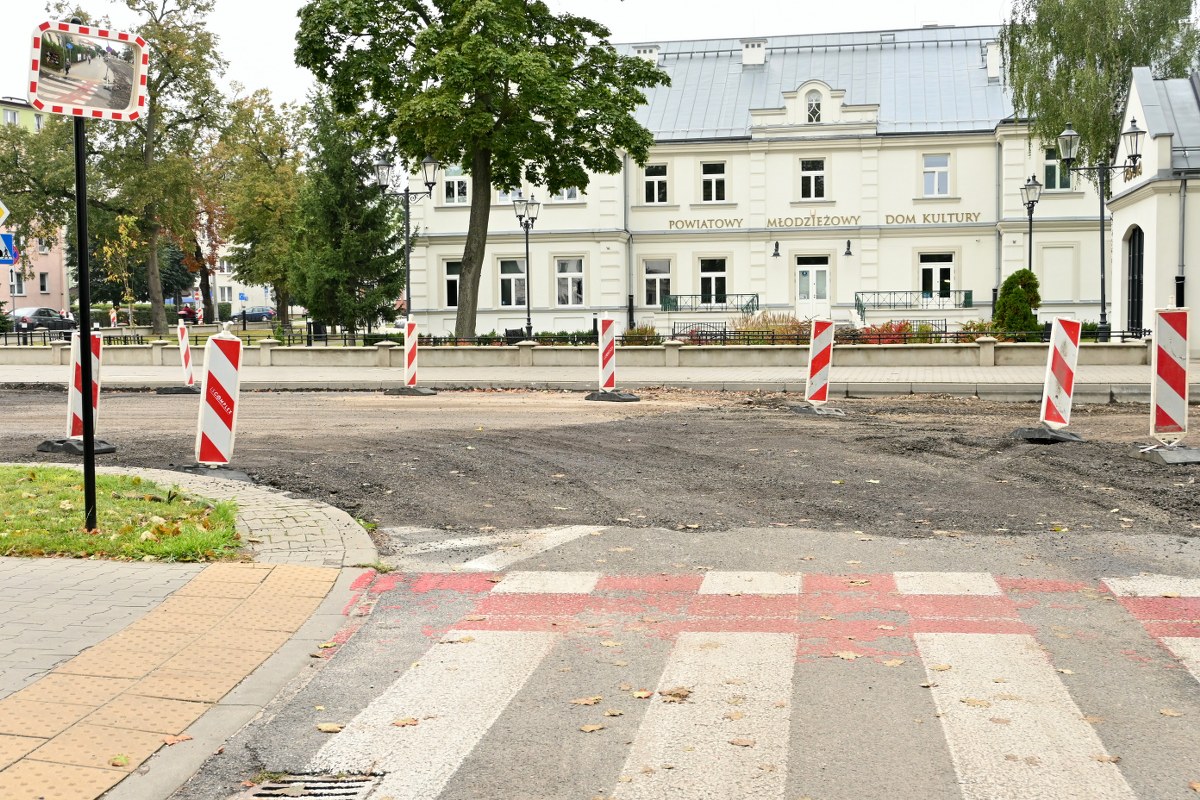 Nowy objazd przy pałacu już otwarty